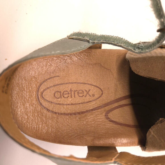 Aetrex Sage Green Leather T-Strap Flat Sandal, Sunburst Dark Brass Trim-Size 8.5 - Picture 8 of 12